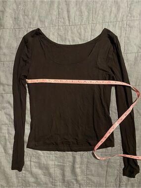 Final Touch Black Long-Sleeve Scoop Neck 🖤- small